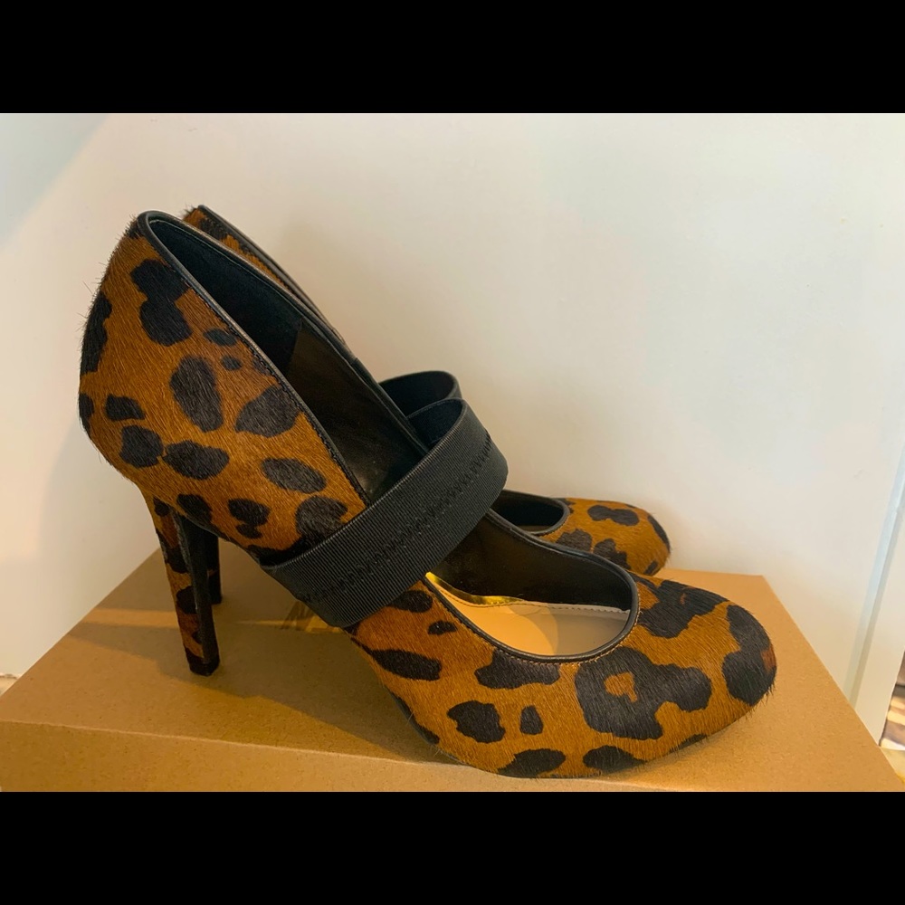 Jessica Simpson Sacha leopard pumps